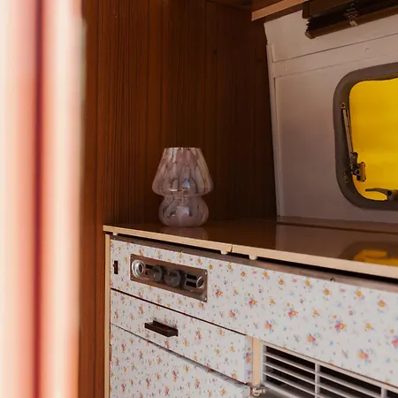 Up Gekalefaterd Camping Róterdam